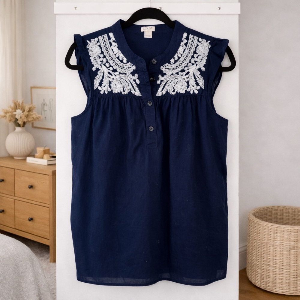 J. Crew Factory Blue & White Embroidered Sleeveless Top Flutter Sleeves Size 4 - Picture 8 of 8